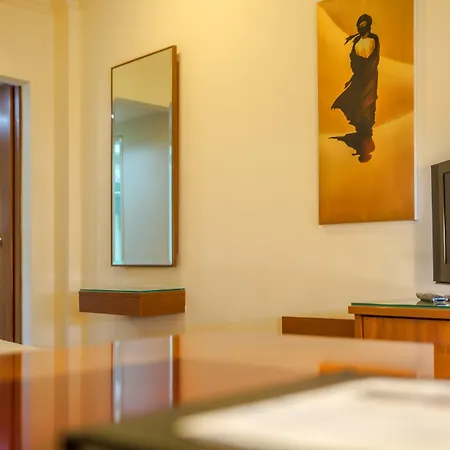 Hotell Capsis 4*