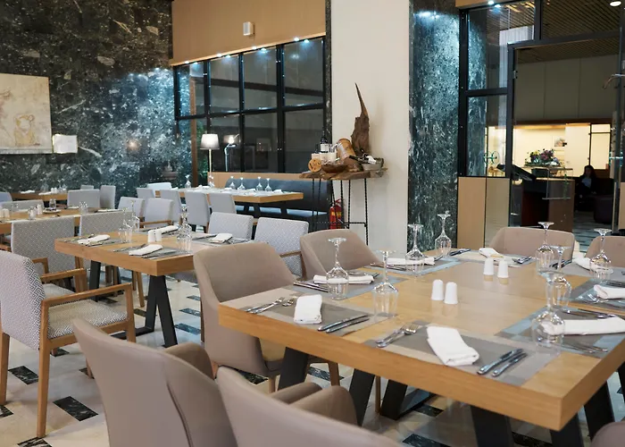 赛龙尼凯普斯酒店 4*