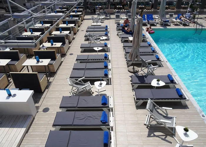 赛龙尼凯普斯酒店