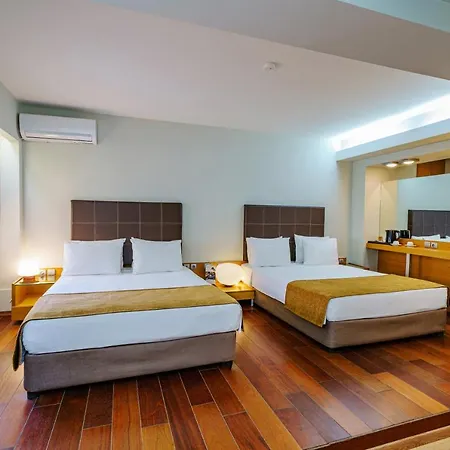 Capsis Hotel 4*