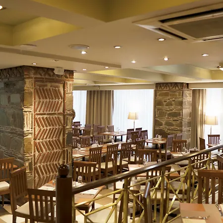 Hotel Capsis 4*