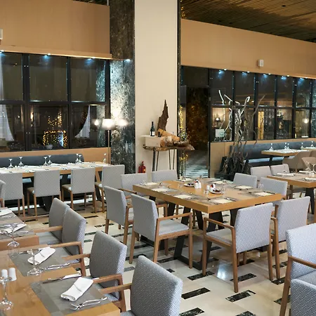 Capsis Hotel
