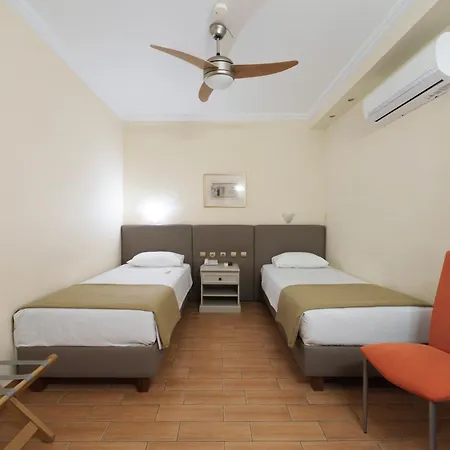 Capsis Hotel 4*