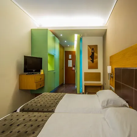 Capsis Hotel 4*