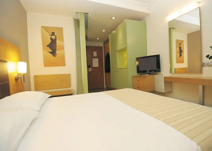 Otel Capsis
